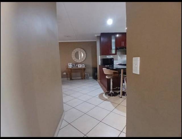 3 BEDROOM HOUSE FOR SALE IN THATCHFIELD